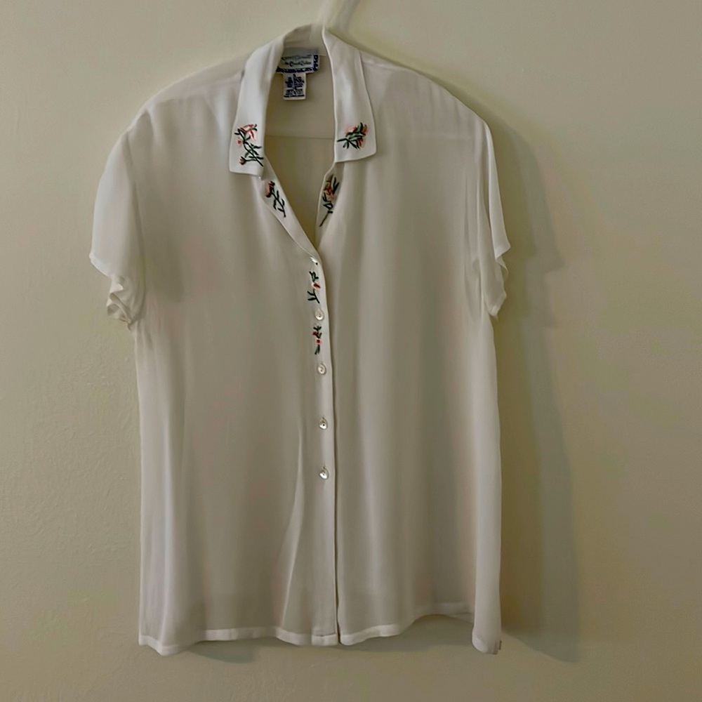April Cornell sheer white rayon short-sleeve blouse, size S, embroidered collar.
